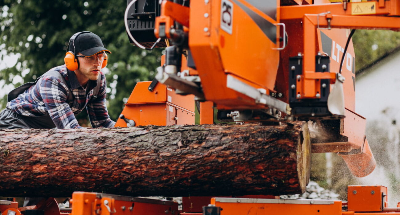 Emergency Tree Removal by Mossy Tree Care: Fast, Safe, and Reliable